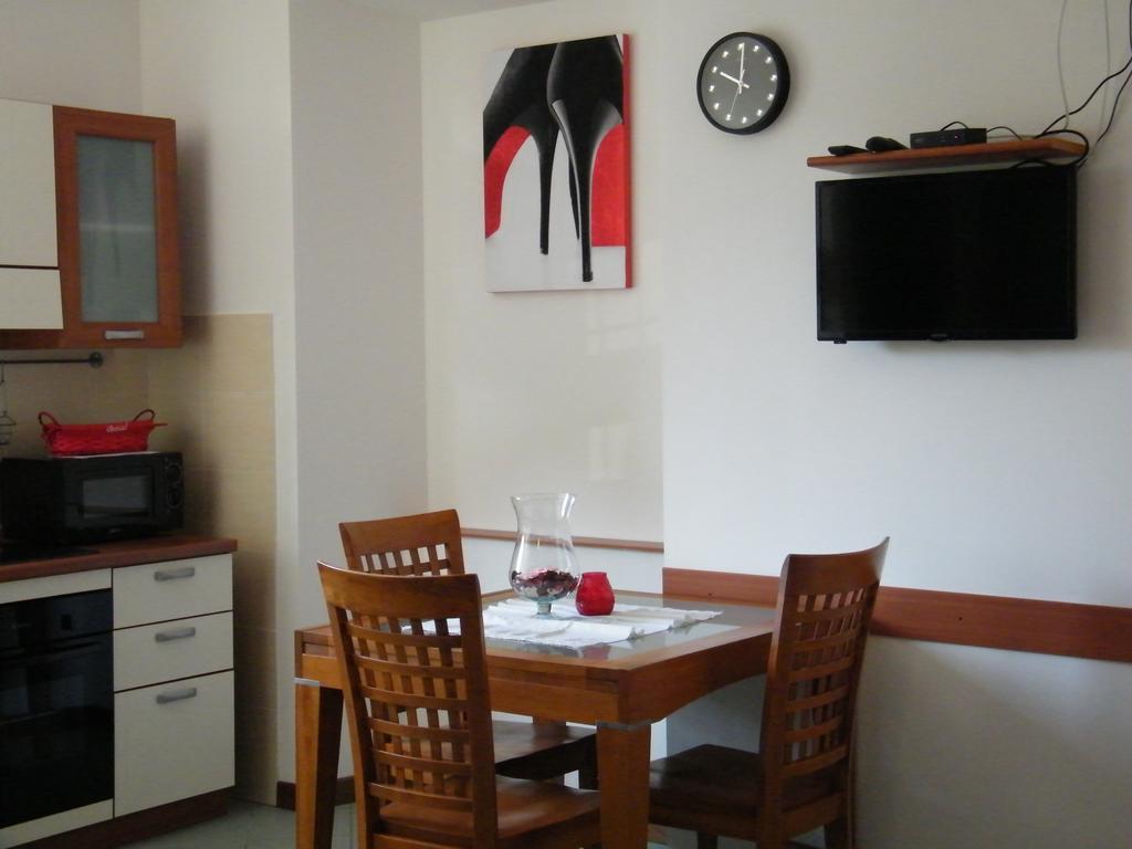 Residenza Acqua Terra Fuoco Apartment Комо Стая снимка
