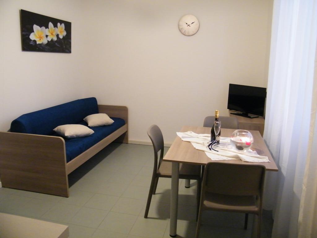 Residenza Acqua Terra Fuoco Apartment Комо Стая снимка