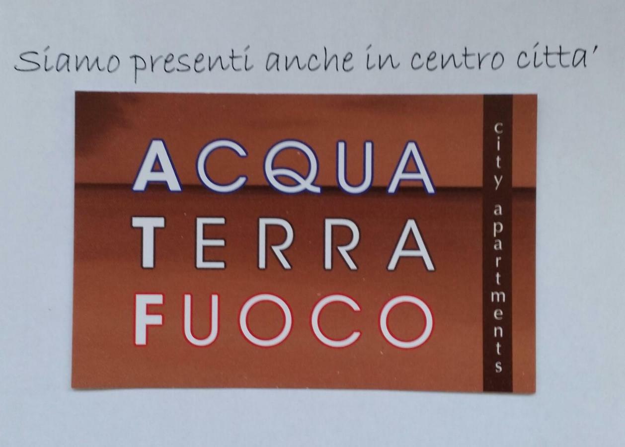 Residenza Acqua Terra Fuoco Apartment Комо Екстериор снимка